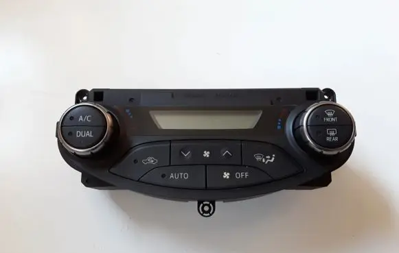 Toyota Yaris Air conditioner control unit module 75F206