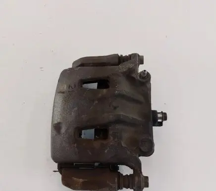 Nissan Leaf II (ZE1) Front brake caliper