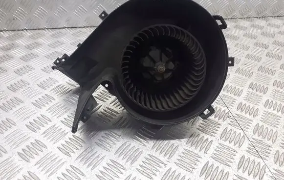 Opel Vectra C Front door blower motor 985852T