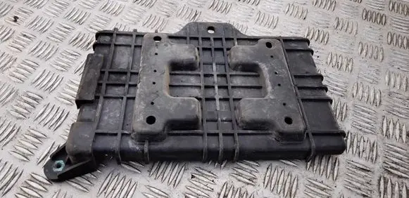 Battery tray