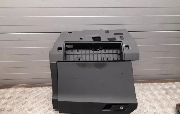 Audi Q3 F3 Glove box set 83A880842D
