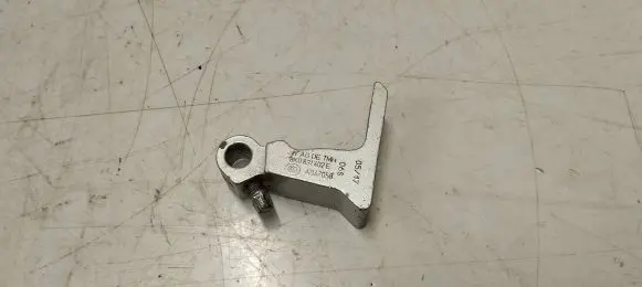 Skoda Octavia Mk3 (5E) Front door upper hinge 8k0831402e