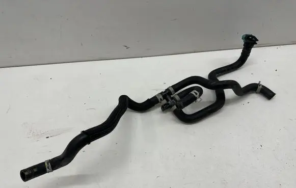 Toyota RAV 4 (XA50) Engine coolant pipe/hose