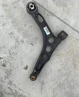 Citroen C3 Front control arm 50712141