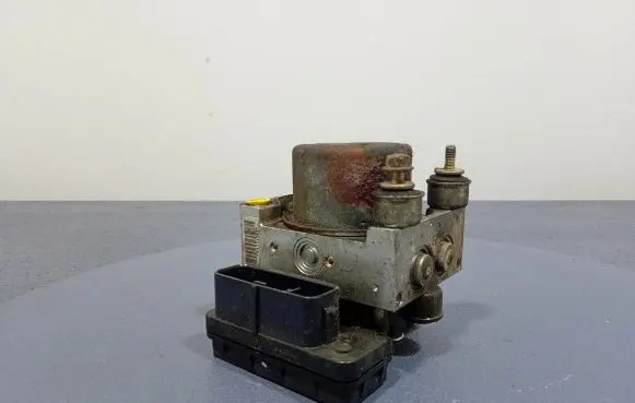 Mitsubishi Lancer ABS Pump MB5-2WDE-3711-1