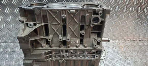Citroen C4 I Engine block S27635651 RFN