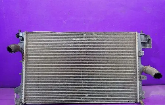 Opel Vectra C Coolant radiator 