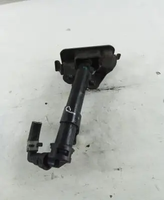 Chevrolet Captiva Headlight washer spray nozzle