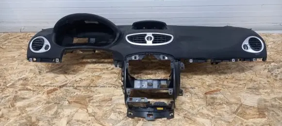 Renault Clio III Dashboard