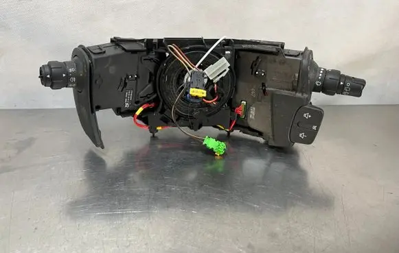 Renault Clio III Other switches/knobs/shifts 8200627602AA
