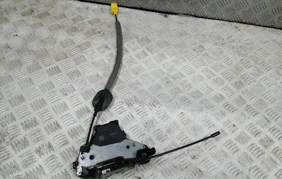 Renault Captur II Coupe door lock (next to the handle) 805032142R M16805 145S24