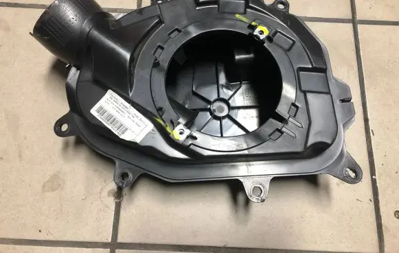 Renault Clio IV Subwoofer speaker 210098030021