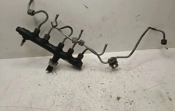 Peugeot 308 Fuel main line pipe 9674300080