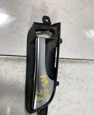 Audi A3 S3 A3 Sportback 8P Front door interior handle 8P3867020A