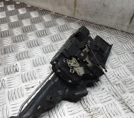 Audi A4 S4 B6 8E 8H Front door lock 8E0837350
