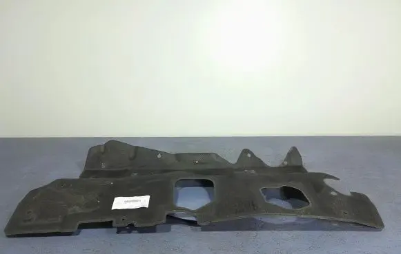 Engine bonnet/hood sound/heat insulation
