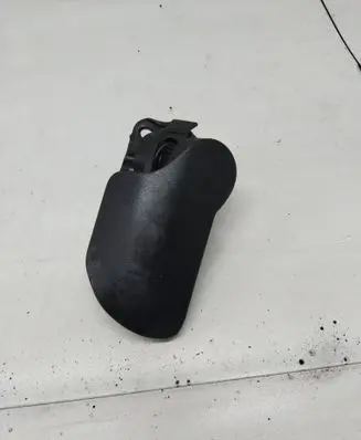 Engine bonnet (hood) release handle