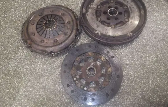 Audi A4 S4 B6 8E 8H Clutch set kit 058105266H