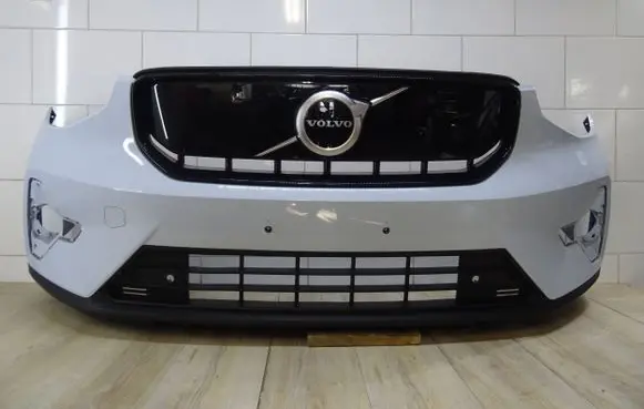 Volvo XC40 Front bumper 31690933