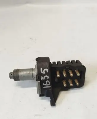 Mercedes-Benz E W124 Climate control unit 1248202210