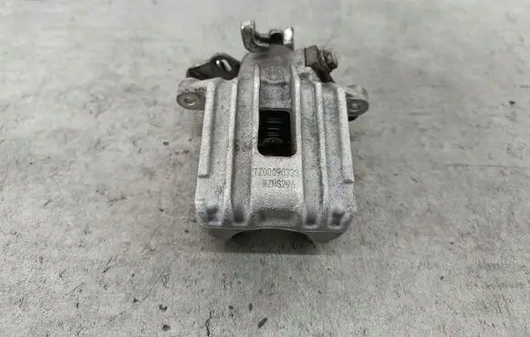 Volkswagen Bora Rear brake caliper WZHS296