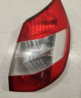 Renault Scenic II - Grand scenic II Rear/tail lights 8200493375