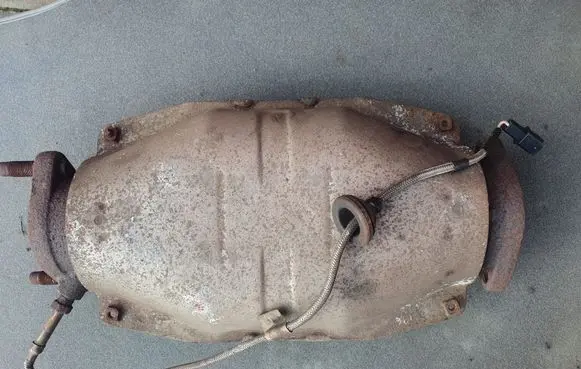 Mitsubishi FTO Catalyst/FAP/DPF particulate filter CATALYTIC