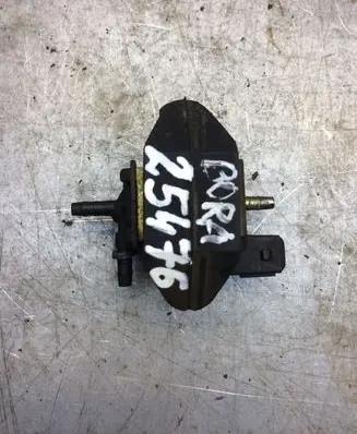 Volkswagen Bora Vacuum valve 028906283J