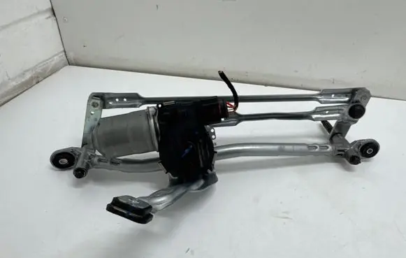 Front wiper linkage and motor