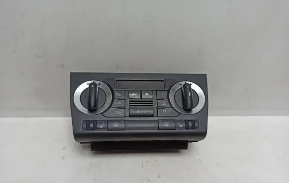 Audi A3 S3 A3 Sportback 8P Climate control unit 8P0820043Q