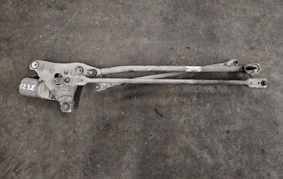 Volvo V50 Wiper motor 30699344 0390241924 0504293