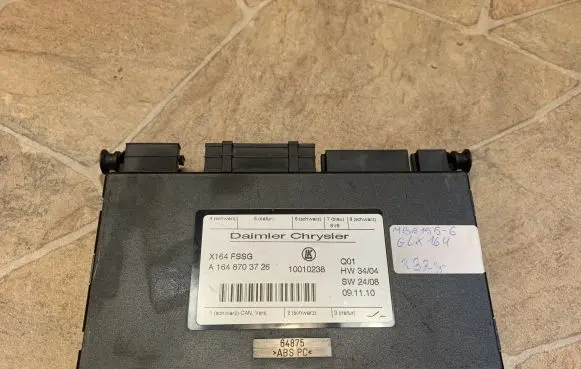 Mercedes-Benz GL X164 Seat control module A1648703726