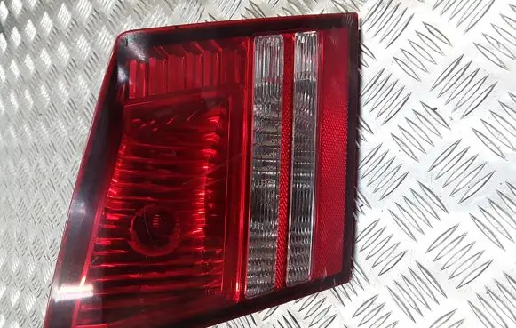 Dodge Journey Tailgate rear/tail lights 04806369AA