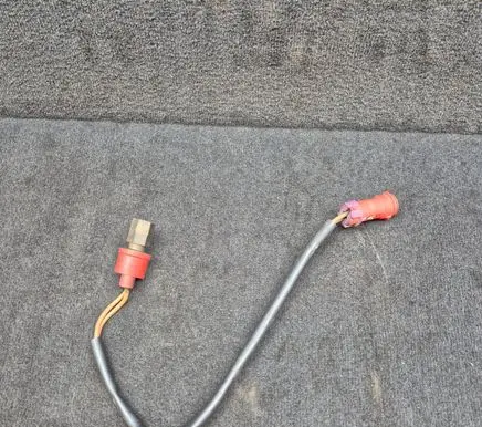 Audi A6 S6 C4 4A Air conditioning (A/C) pressure sensor 8A0959482AA
