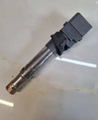 Volkswagen Touareg II High voltage ignition coil 022905715A 78412002 106FH442