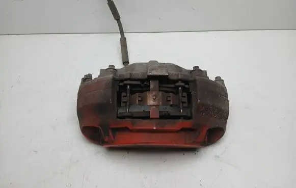 Mercedes-Benz C W205 Front brake caliper 