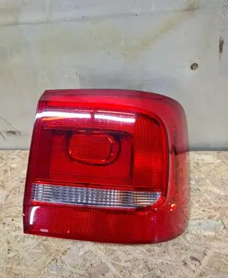 Volkswagen Touran II Rear/tail lights 