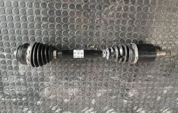 BMW X3 G01 Front driveshaft 8643183