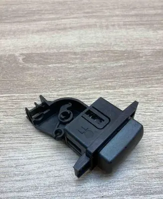 BMW 7 E65 E66 Glove box handle 7040580 GLOWBOXOPEN