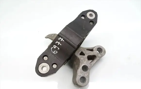 Chevrolet Cruze Engine mount bracket 13248551