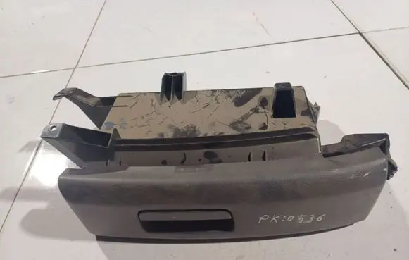 Volkswagen Golf Plus Glove box 5M0882599a 5M0.882.599.a
