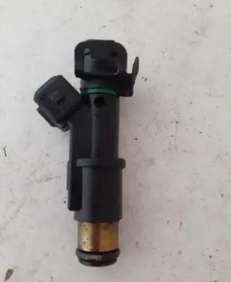 Citroen Xsara Picasso Fuel injector 01F005A H005