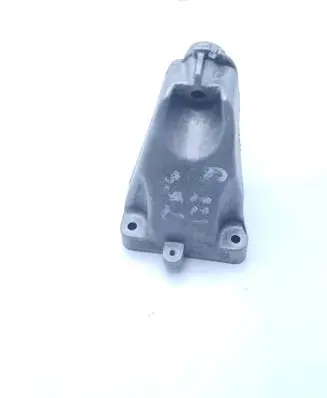 Mercedes-Benz S W221 Engine mounting bracket A6422236604