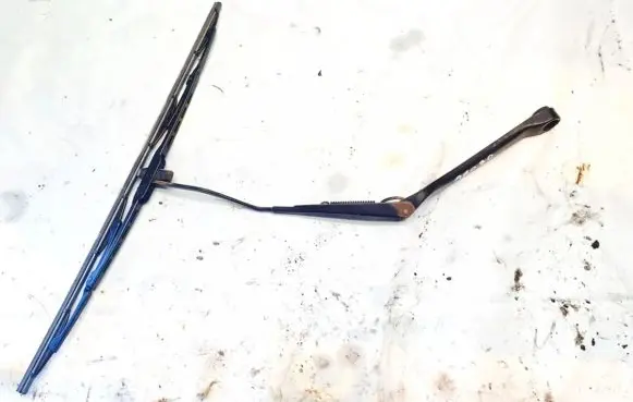 Volvo C70 Front wiper blade arm