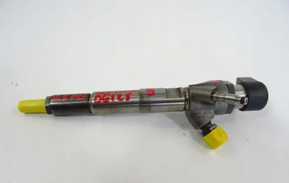 Fuel injector