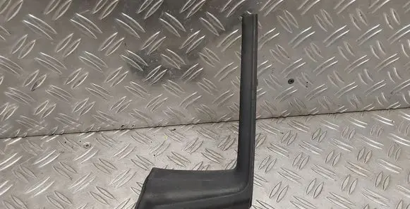 Toyota Yaris Wiper trim 538670D091