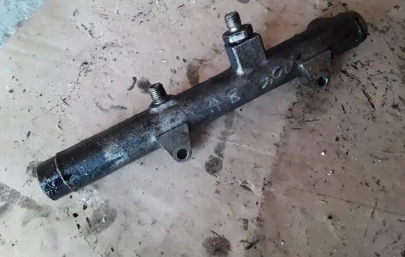 Audi A8 S8 D3 4E Fuel main line pipe 059130090J F00R001823