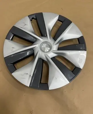 Tesla Model S R19 wheel hub/cap/trim 20230331 00152401