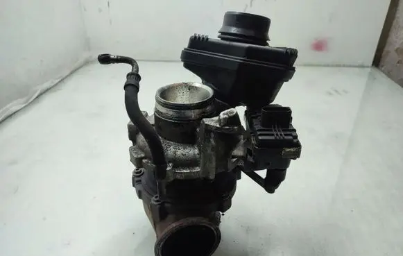 BMW 3 F30 F35 F31 Turbo 7823202