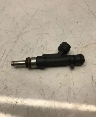 Audi A6 S6 C6 4F Fuel injector 06E133551 0280158053